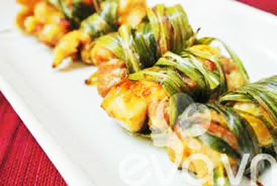 Lá sả cuốn thịt gà