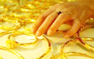 Giá vàng đồng loạt tăng nhẹ