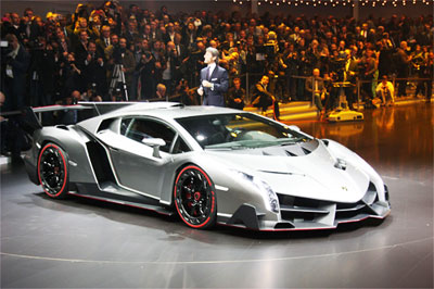 Veneno (xe trong ảnh) sắp có kẻ kế thừa danh hiệu