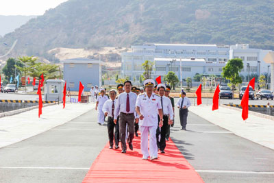 Lễ thượng cờ tàu ngầm 184 Hải Phòng và 185 Khánh Hòa