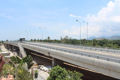 Yêu cầu dừng thi công nếu không giải quyết hợp lý