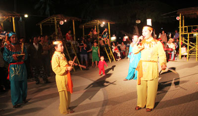 Hội chơi bài chòi: Từ quê lên phố