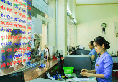 Từ ngày 21-8, hành khách tự thanh toán và in vé tàu trực tuyến