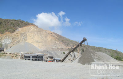 Hiện trường khai thác đá của Công ty TNHH Đá Hóa An 1