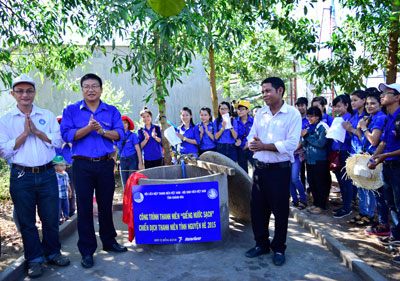 Khánh thành công trình thanh niên Giếng nước sạch