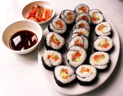 Cách làm Kimbap Hàn Quốc ngon đúng điệu