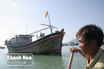 Tàu cá của ngư dân Ninh Hòa bị tàu Trung Quốc tấn công, cướp tài sản