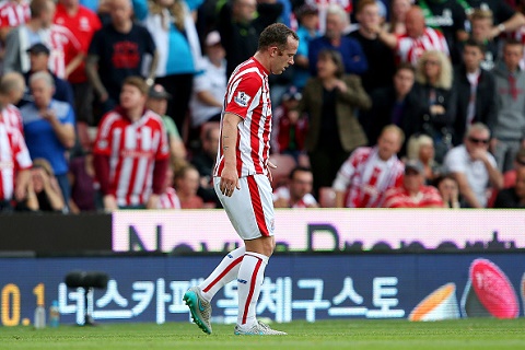 5 thẻ đỏ được rút ra trong buổi tối điên rồ ở Premier League