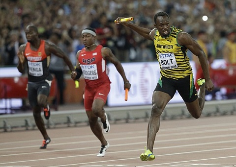 Bolt trên đường chạy 4x100m tiếp sức.