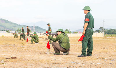 Huấn luyện sĩ quan dự bị