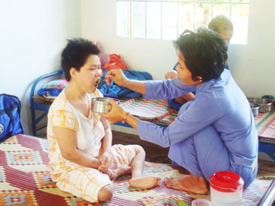 Chăm sóc người bệnh tâm thần tại Trung tâm Bảo trợ xã hội tỉnh