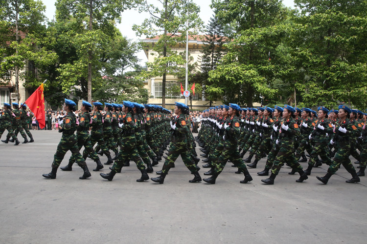 Khối nữ chiến sỹ Quân y