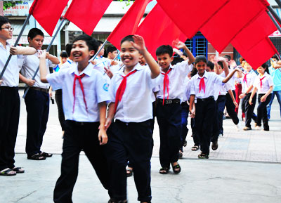 Hơn 270.000 học sinh Khánh Hòa đón chào năm học mới 2015 - 2016