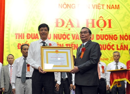 Biểu dương nông dân điển hình tiên tiến toàn quốc