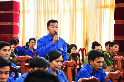 Đối thoại giữa Chủ tịch UBND tỉnh với thanh niên