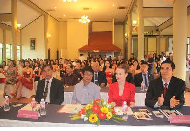 Hoa hậu Hoàn vũ Việt Nam 2015 sẽ nhận được phần thưởng trị giá gần 10 tỷ đồng