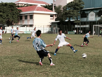 16 đội bóng tranh tài