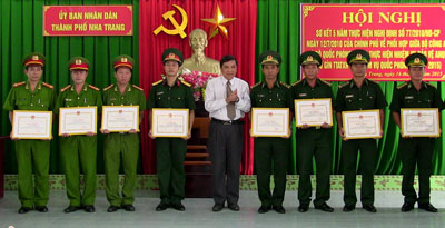 Nha Trang: 23 tập thể, cá nhân được khen thưởng