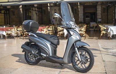 Kymco People One DD 125i.