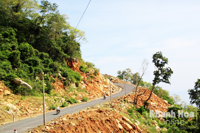 Con đường nối Ninh Phước - Ninh Vân đã đánh thức tiềm năng du lịch của Ninh Vân