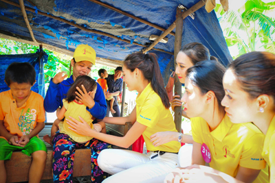 Thăm hỏi gia đình chị Cao Thị Phượng