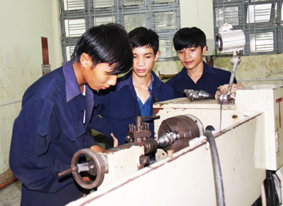 Đào tạo nghề tại Trường Trung cấp Nghề Ninh Hòa