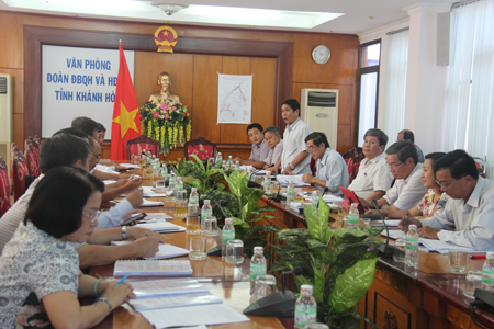 Quang cảnh cuộc họp