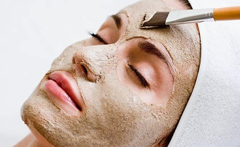 Bốn thói quen chăm sóc nhan sắc khiến bạn nhanh già