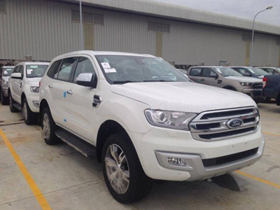 Ngoại thất Ford Everest thế hệ mới tương đồng với thiết kế trên Ford Ranger.