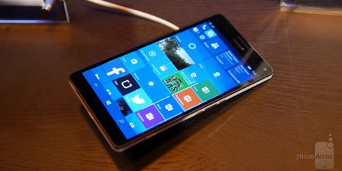 Lumia 950 XL. Ảnh: Phonearena