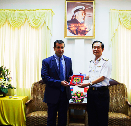Đại sứ Cộng hòa Azebaijan thăm Học viện Hải quân