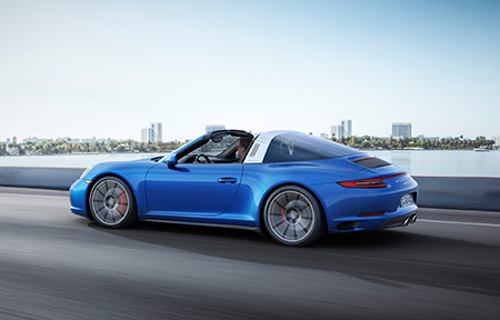 Porsche chính thức bán ra 911 Carrera 4 và 911 Targa 4 tại Việt Nam