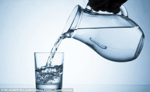 Uống nước hàng ngày thế nào tốt nhất?