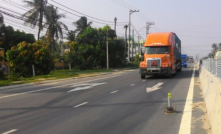 Nhiều cọc tiêu không hợp lý