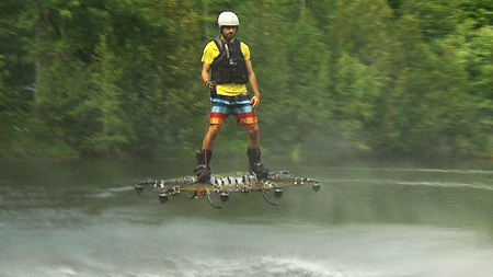 Chế tạo thành công ván trượt bay được 276 mét