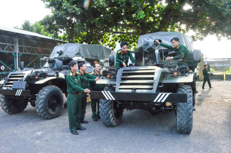 Nghiệm thu 7 xe thiết giáp