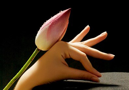 5 cách làm giảm lão hóa da tay