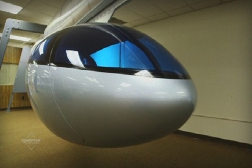 Taxi bay là một loại hình giao thông công cộng trên cao.