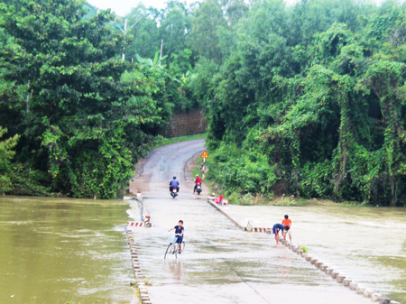 Người dân còn chủ quan với mưa lũ