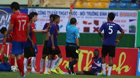 Đội bóng khách mời để lại ấn tượng xấu ở BTV Cup