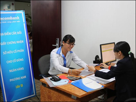 Cổ đông Southern Bank nhận Giấy chứng nhận sở hữu chứng khoán mới