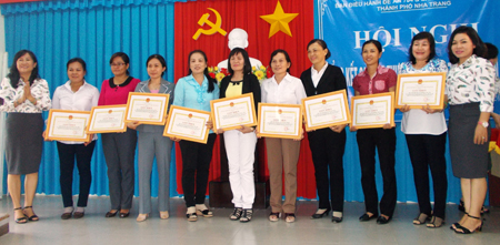 Khen thưởng 40 tập thể, cá nhân thực hiện tốt 2 Đề án 343 và 704