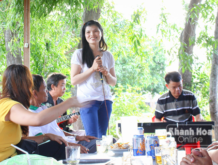 Về Ninh Hòa nghe câu vọng cổ