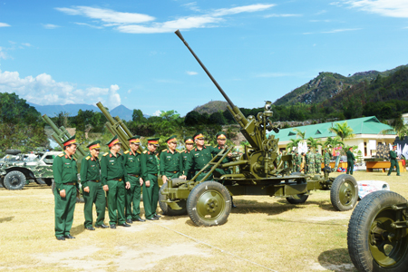 Bảo dưỡng hơn 2.100 khẩu súng