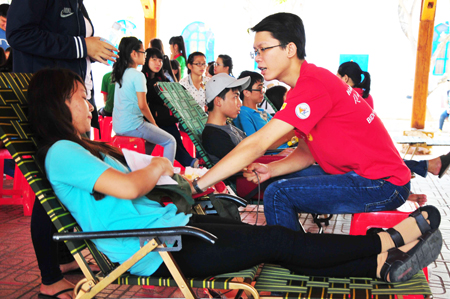 Sức lan tỏa từ các câu lạc bộ