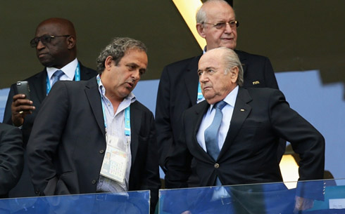 Michel Platini và Sepp Blatter có thể phải cùng nhau rời làng bóng đá.