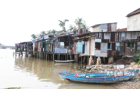 Cảnh nhếch nhác ở khu vực nhà chồ