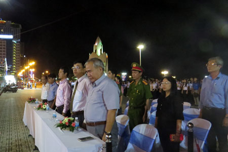 Phút tưởng niệm các nạn nhân tử vong vì tai nạn giao thông