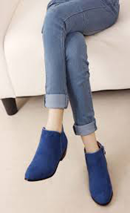 Làm sao để diện bốt cổ ngắn thật phong cách