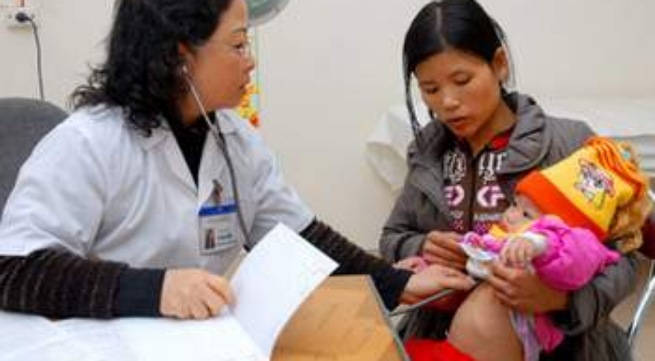 Những lưu ý khi chăm sóc trẻ ốm